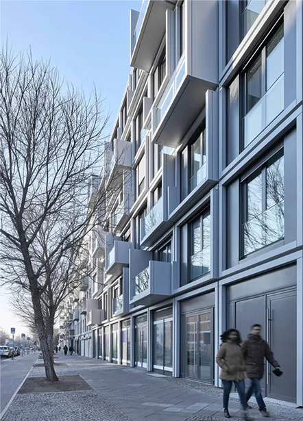 Moderne Fassade Mit Visioplan Glas-System.