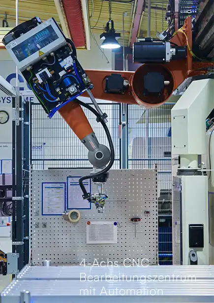 4-Achs Bearbeitungszentrum mit Roboterautomation - Abel Metallsysteme