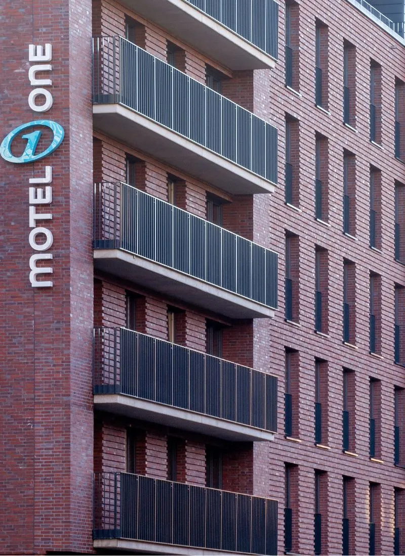 Referenz Motel One Hamburg SIMPLUM